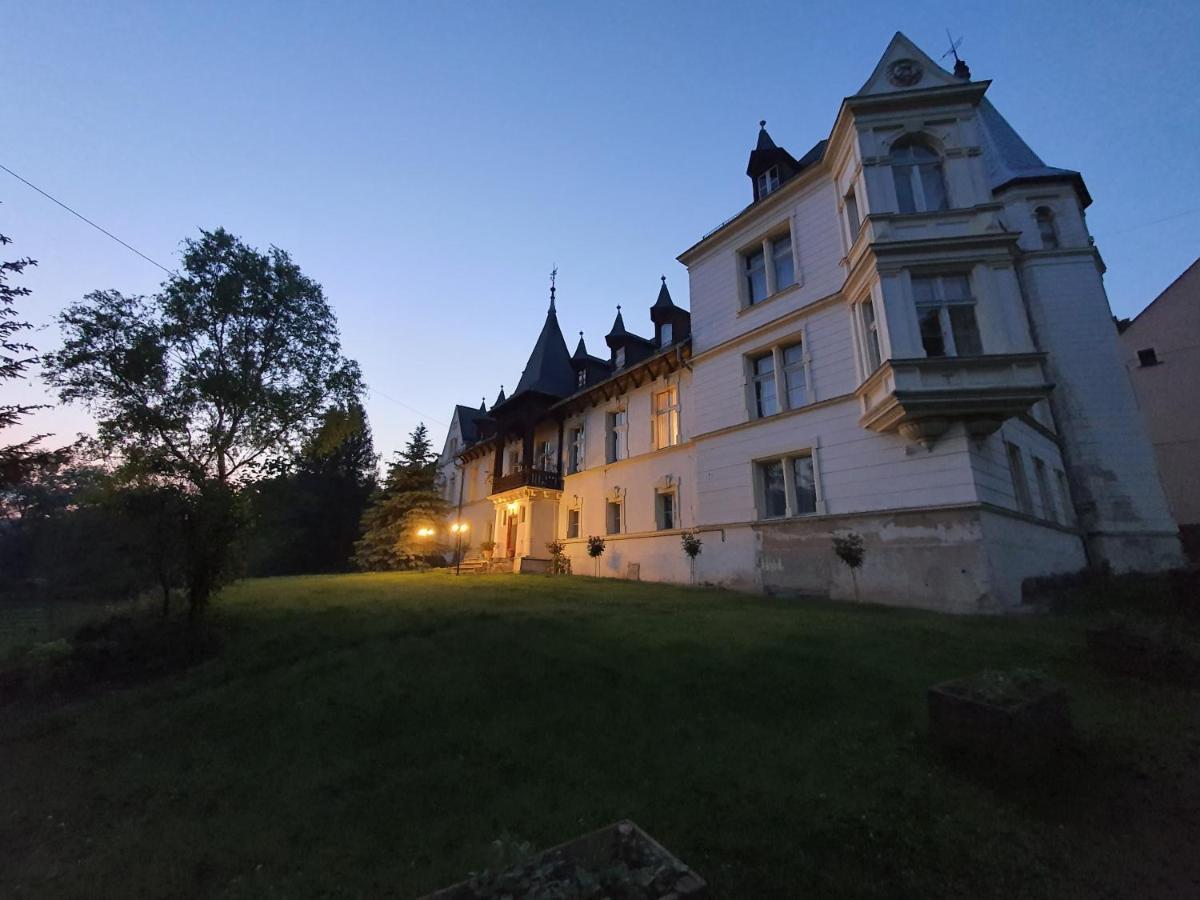 Palac Lawica- Splywy Przelomem Bardzkim Клодзко Экстерьер фото