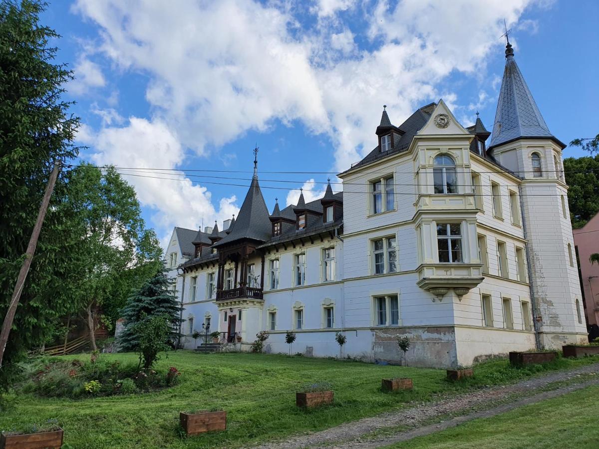 Palac Lawica- Splywy Przelomem Bardzkim Клодзко Экстерьер фото